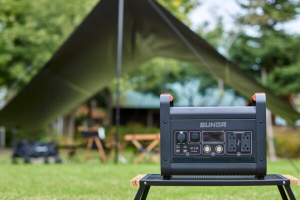 Portable-power-supply-used-in-camping