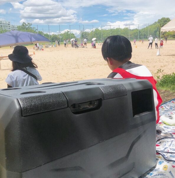 portable-power-supply-and-portable-refrigerator-used-to-accompany-soccer-team